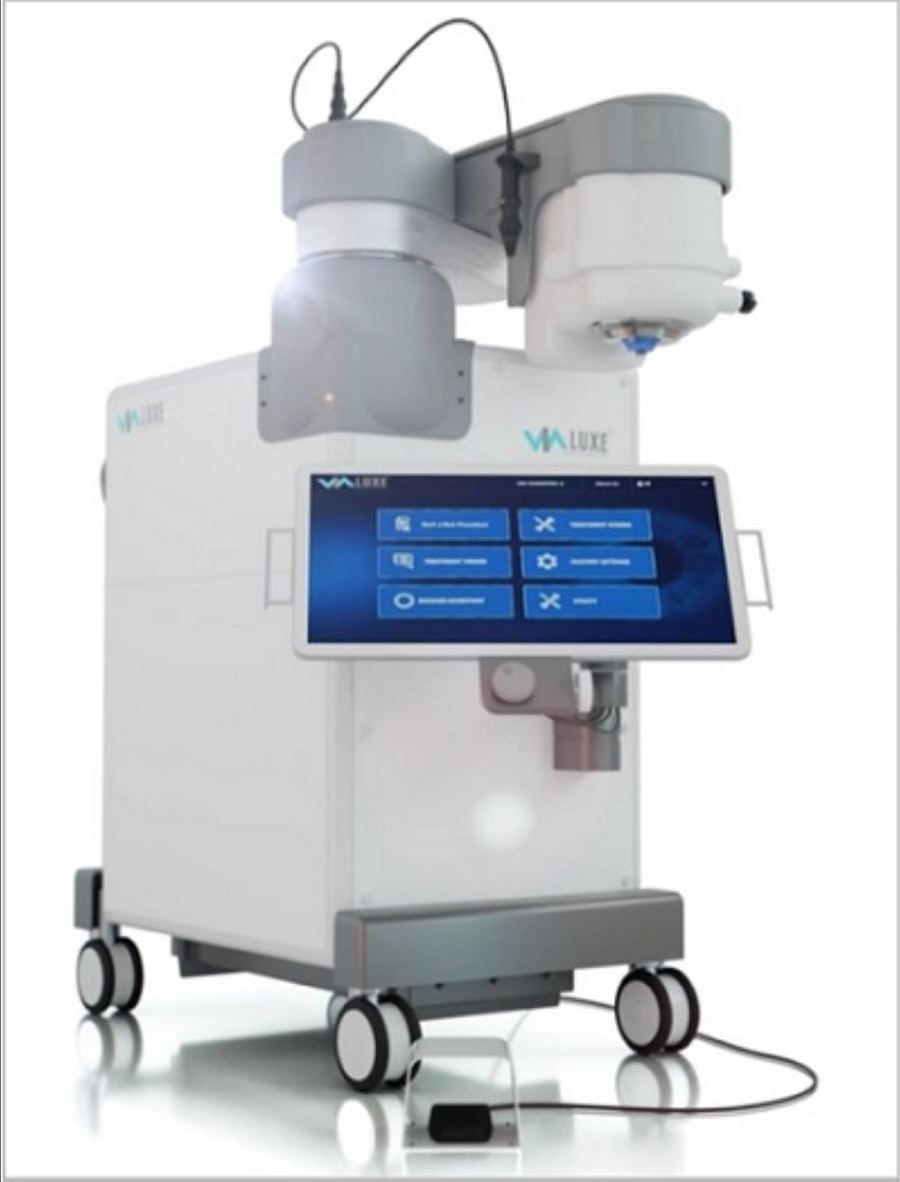 Adjustable glaucoma drainage implant